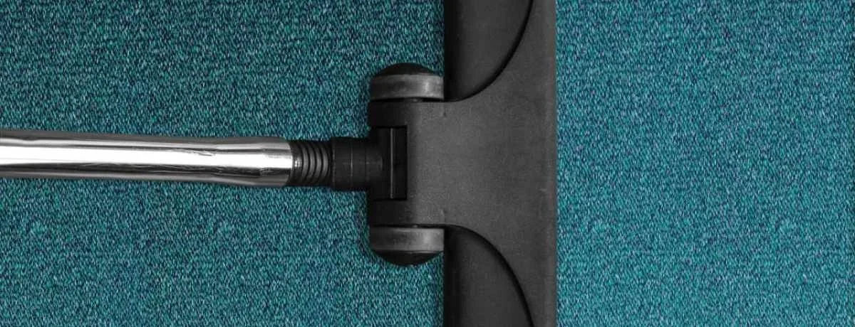 carpet-cleaning-with-vacuum-and-steam-by-mca-group-janitorial-cleaning-toronto-1200×460