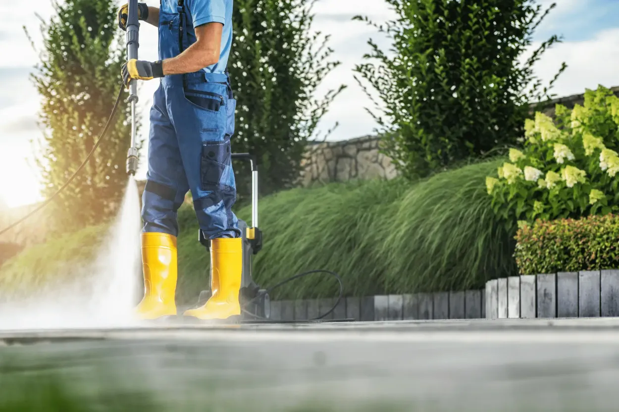 Eco-Friendly Power Washing Eco-Friendly Power Washing